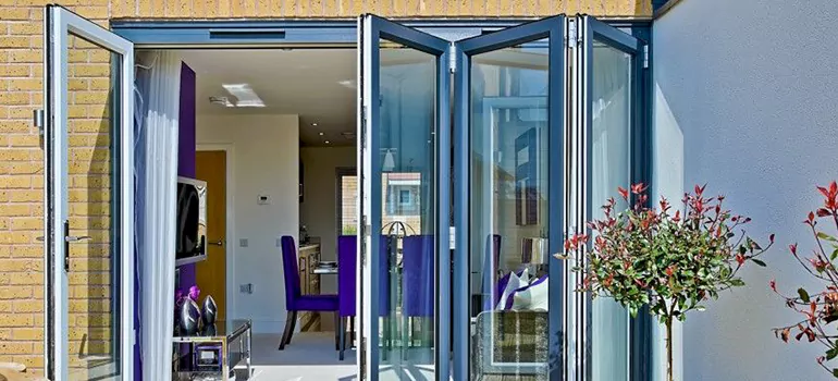Bifold Door Repairs Near Me in Oak Ridge, FL